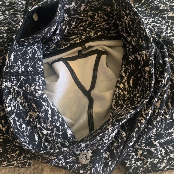 Lululemon Wunder Under FL - Picture 3 of 4